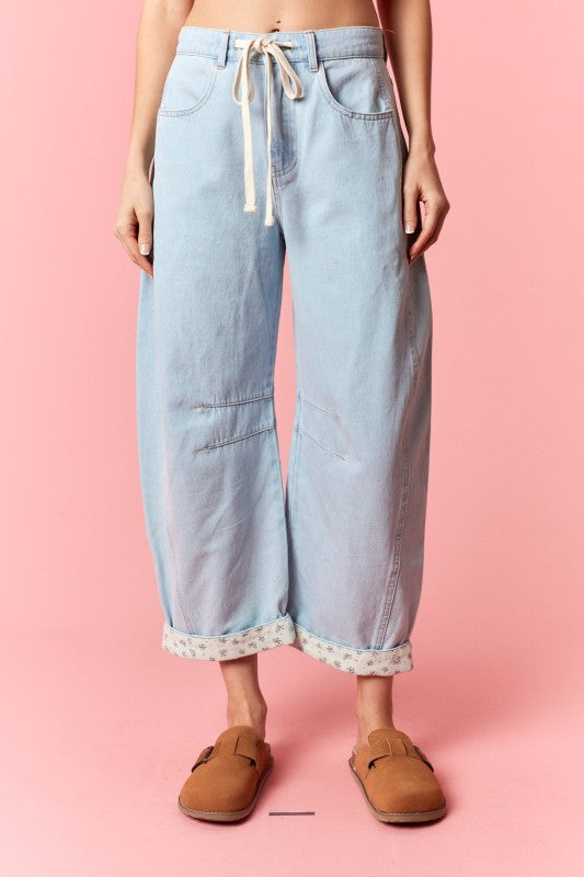 Petal Print Hem Roll-Up Barrel Jeans